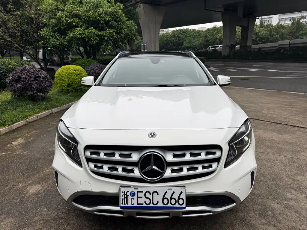 Mercedes-Benz GLA 2018