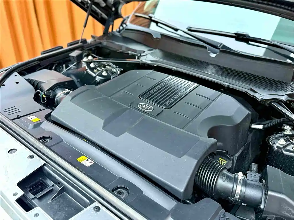 Land Rover Range Rover — миниатюра 18