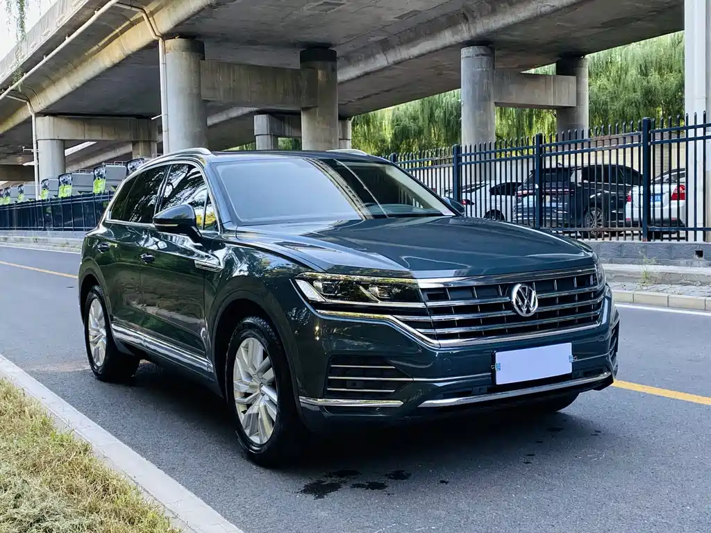 Volkswagen Touareg — миниатюра 3