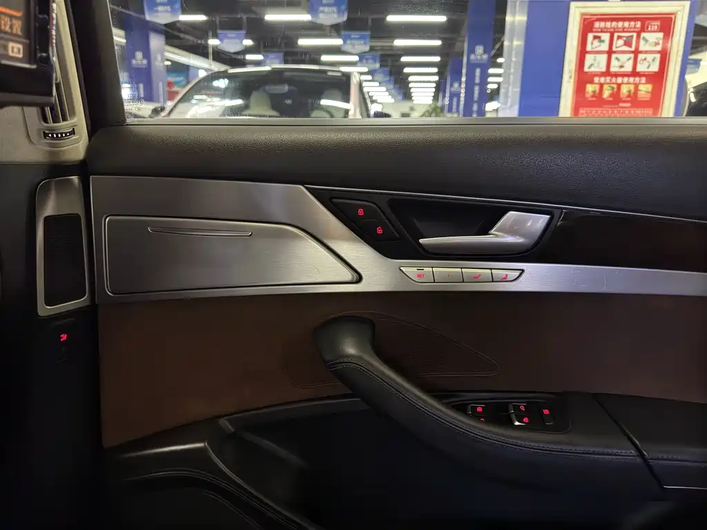 Audi A8 2013 A8L 6.3 FSI W12 quattro