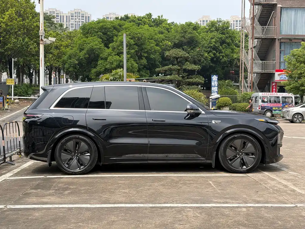 Li Auto Li L8 — миниатюра 7