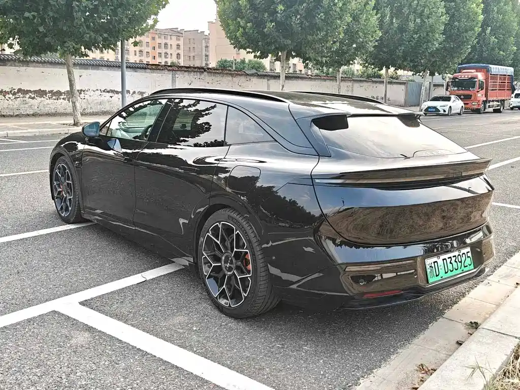Zeekr 007GT — миниатюра 8
