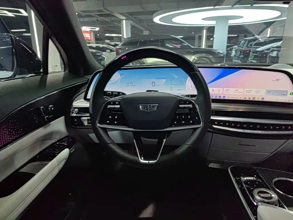 Cadillac Lyriq — миниатюра 11