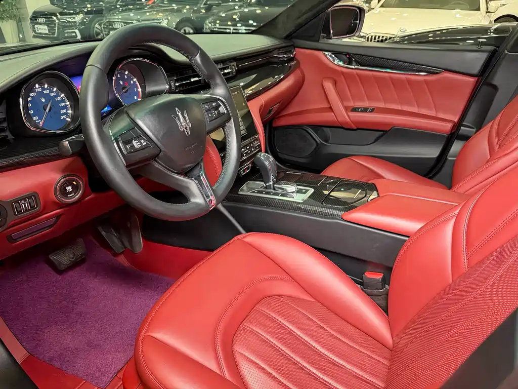Maserati Quattroporte — миниатюра 8