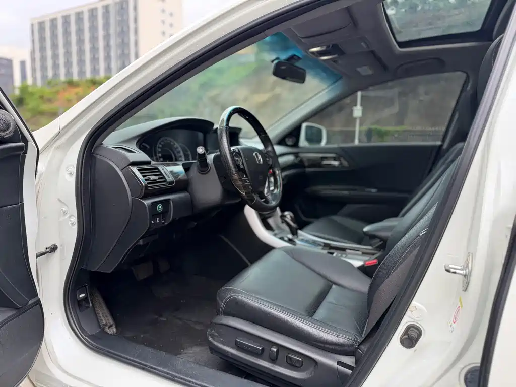 Honda Accord — миниатюра 4