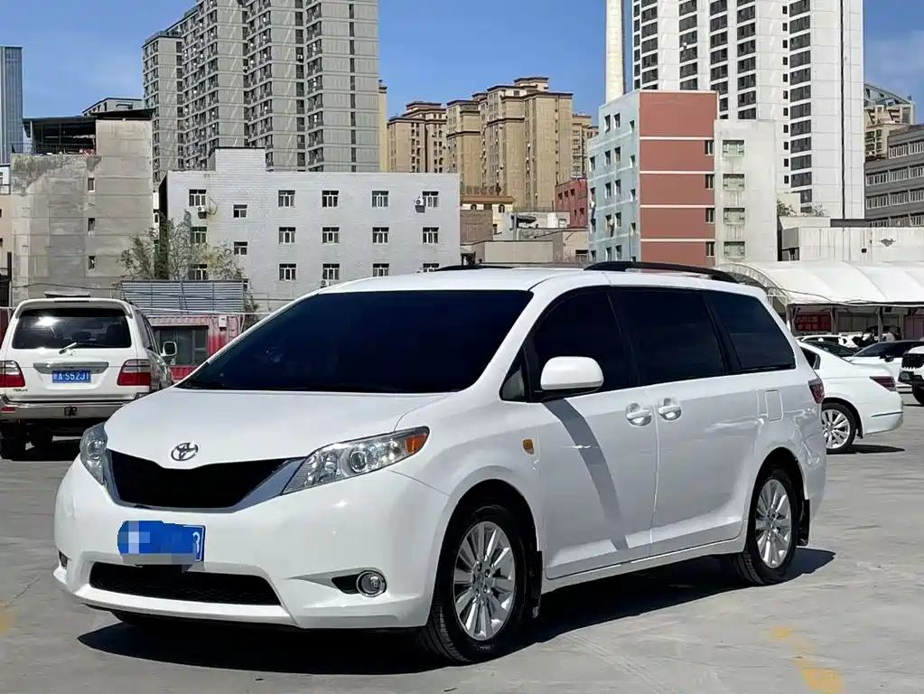 Toyota Sienna 2018