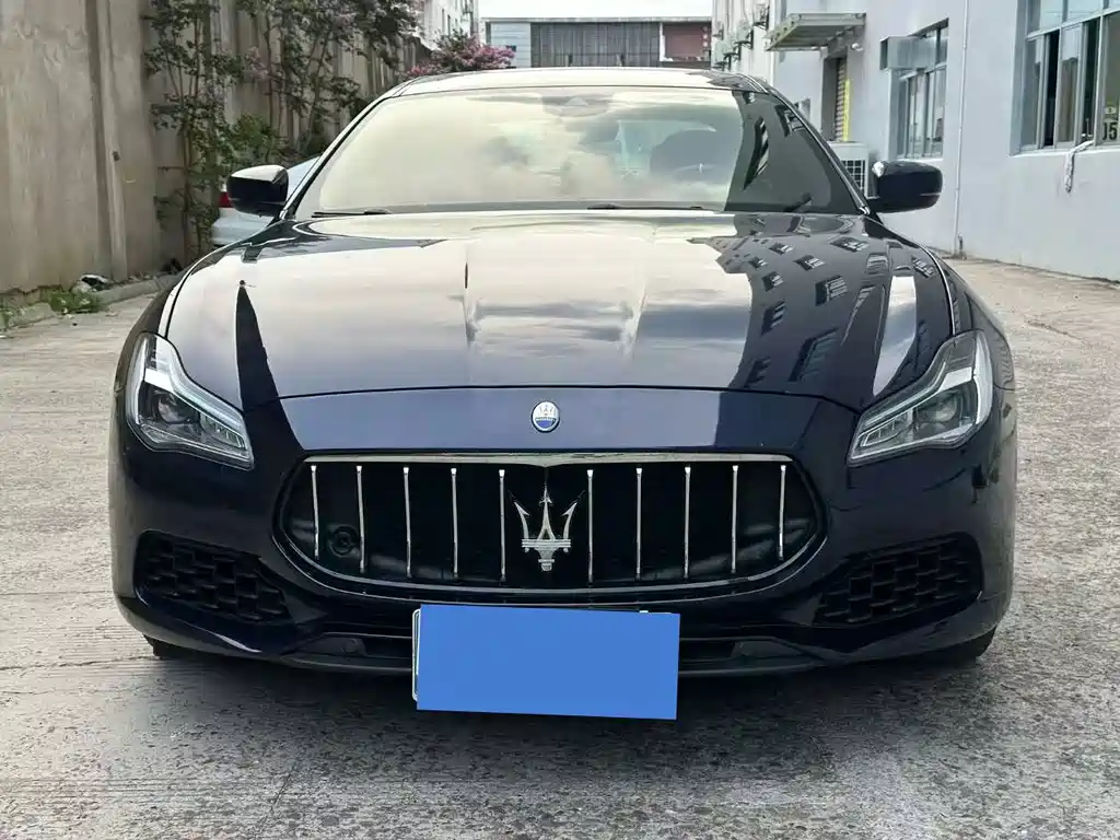Maserati Quattroporte — миниатюра 2
