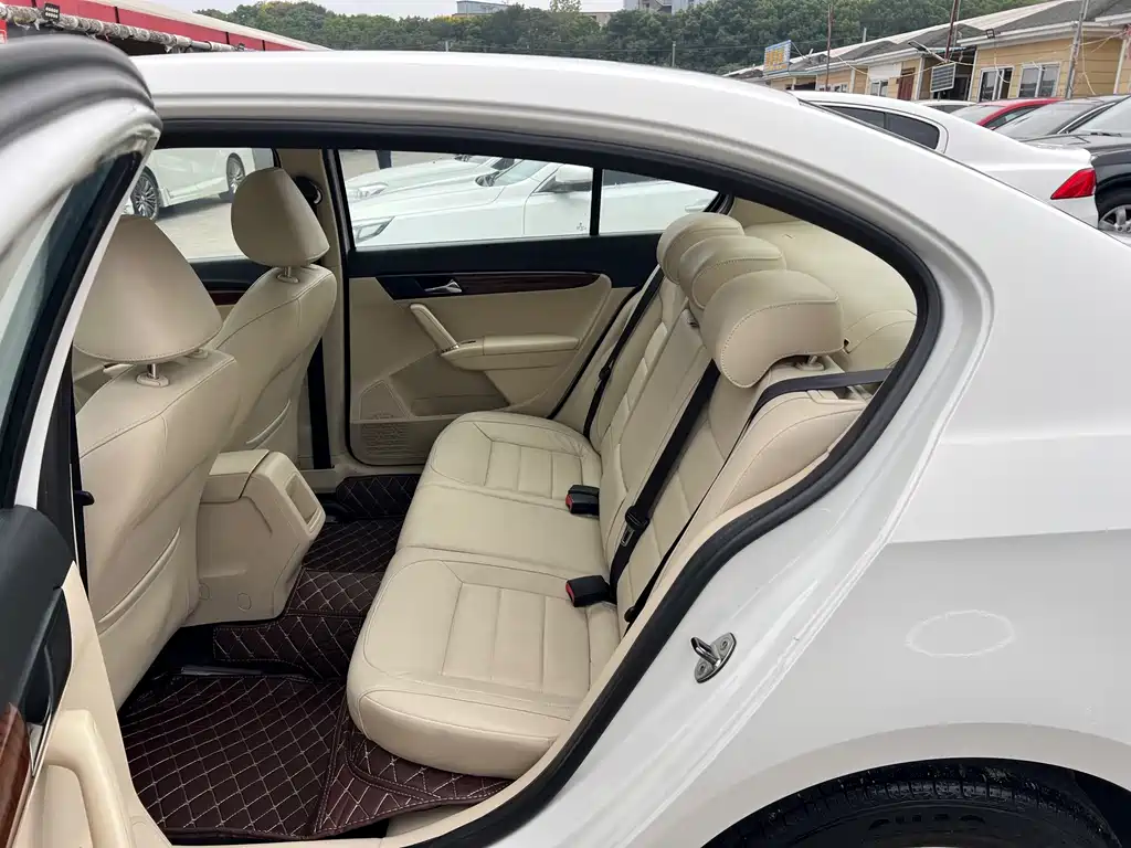 Volkswagen Lavida — миниатюра 14
