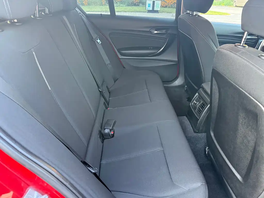 BMW 1 Series (Import) — миниатюра 14