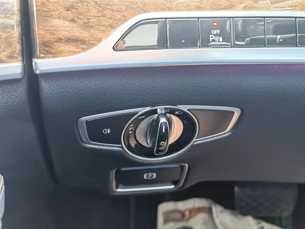 Mercedes-Benz S-Class — миниатюра 29