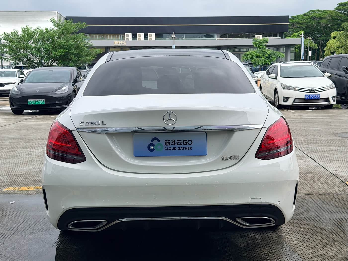 Mercedes-Benz C-Class 1.5 л 2021 г. Белый, пробег 29000 км