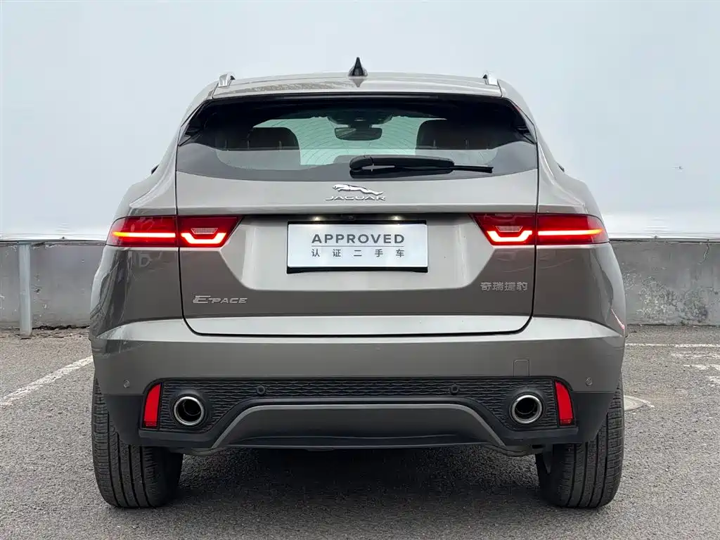 JAGUAR E PACE