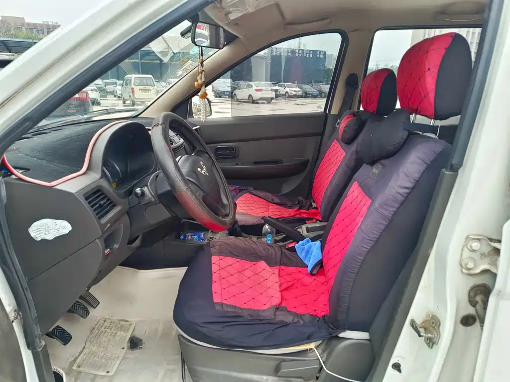 Wuling Hongguang — миниатюра 4