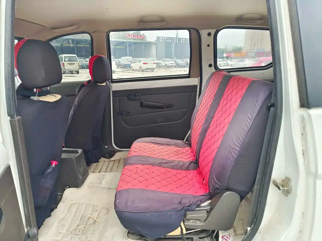 Wuling Hongguang — миниатюра 7