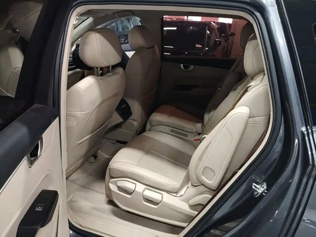 Wuling Victory — миниатюра 17