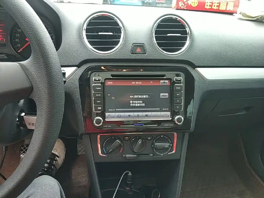 Volkswagen Jetta — миниатюра 13