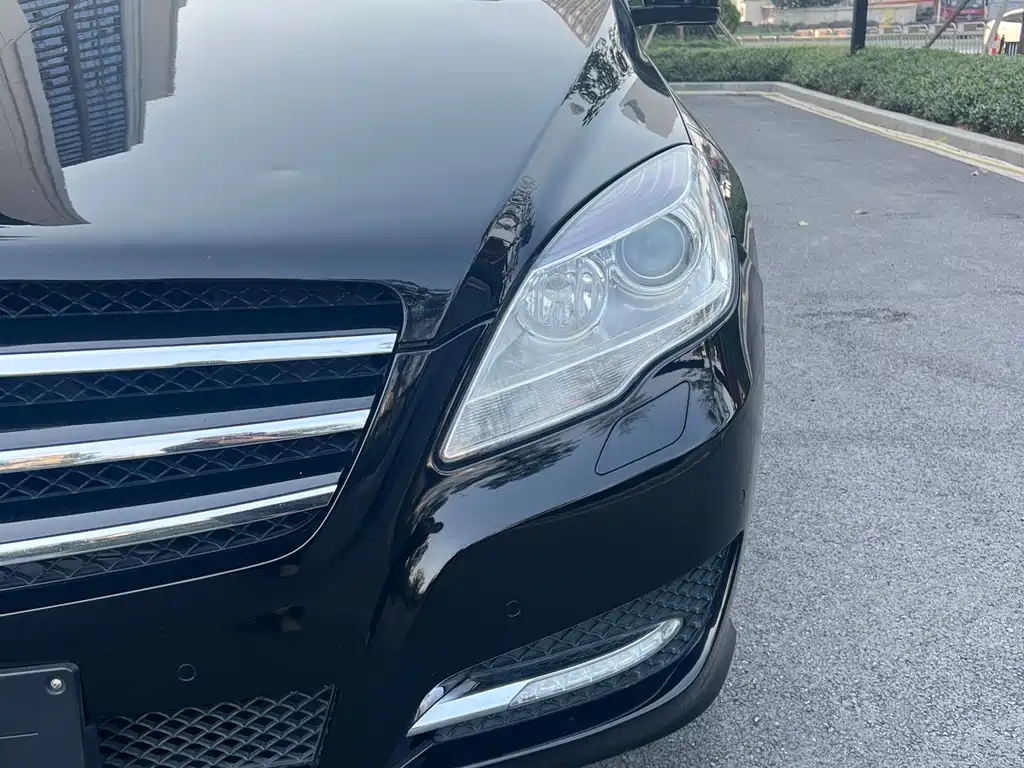 MERCEDES-BENZ R CLASS