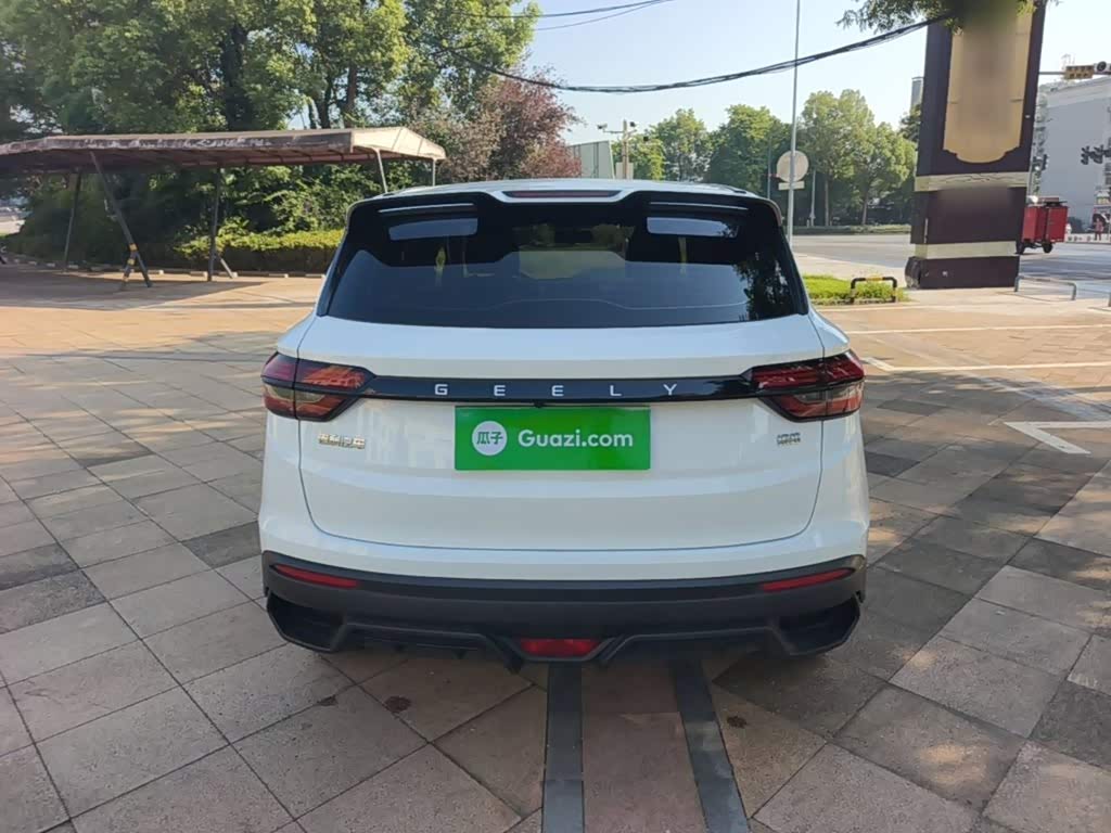 Geely Binyue 1.5 л 2025 г. Белый, пробег 10300 км