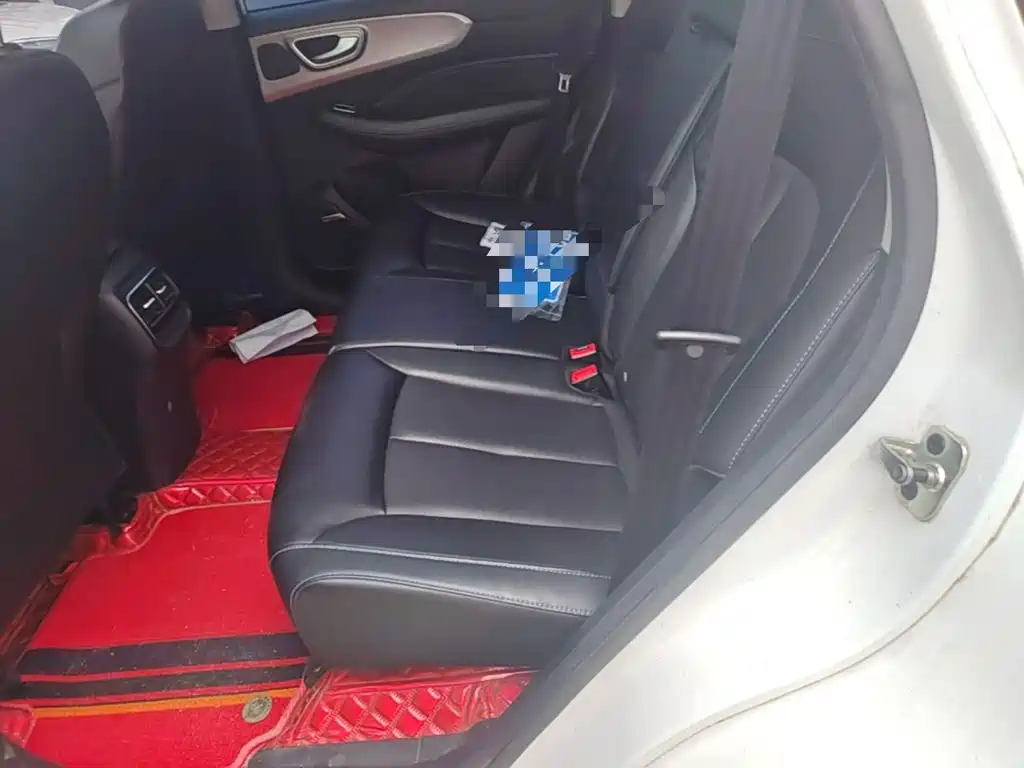 Roewe RX5 — миниатюра 17