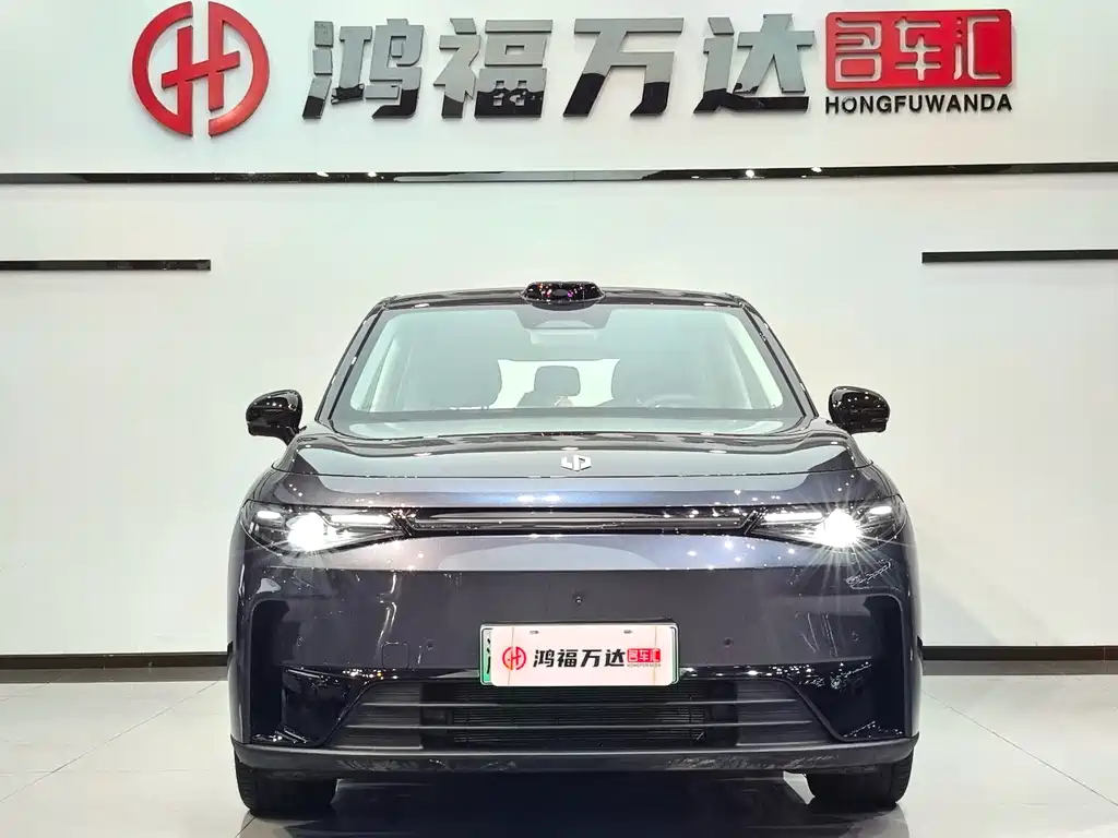 ZERO-RUNNING CAR ZERO RUN C10