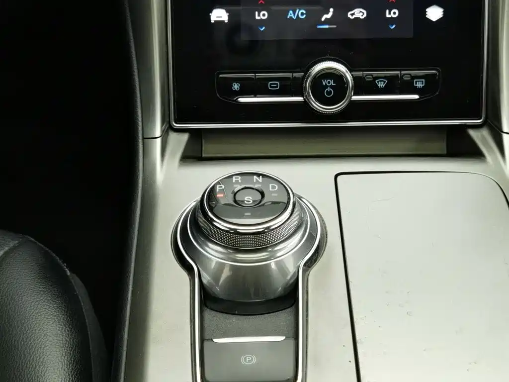 Ford Mondeo — миниатюра 13