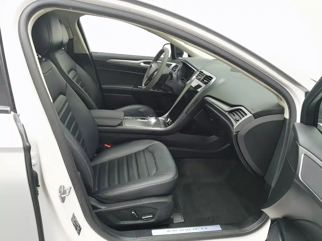 Ford Mondeo — миниатюра 23