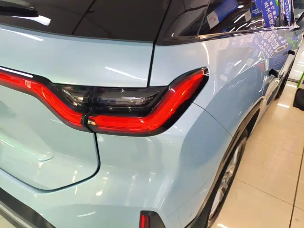 NIO ES6 — миниатюра 8