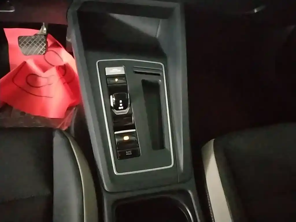 Volkswagen Golf — миниатюра 14