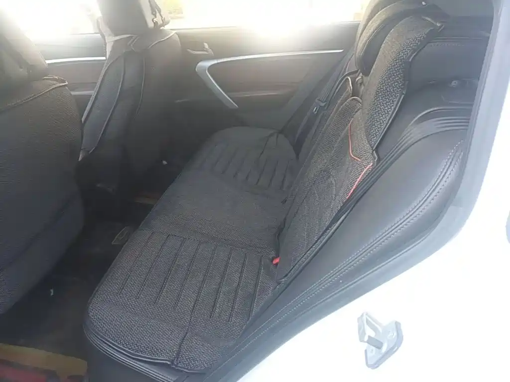 Geely Emgrand — миниатюра 22