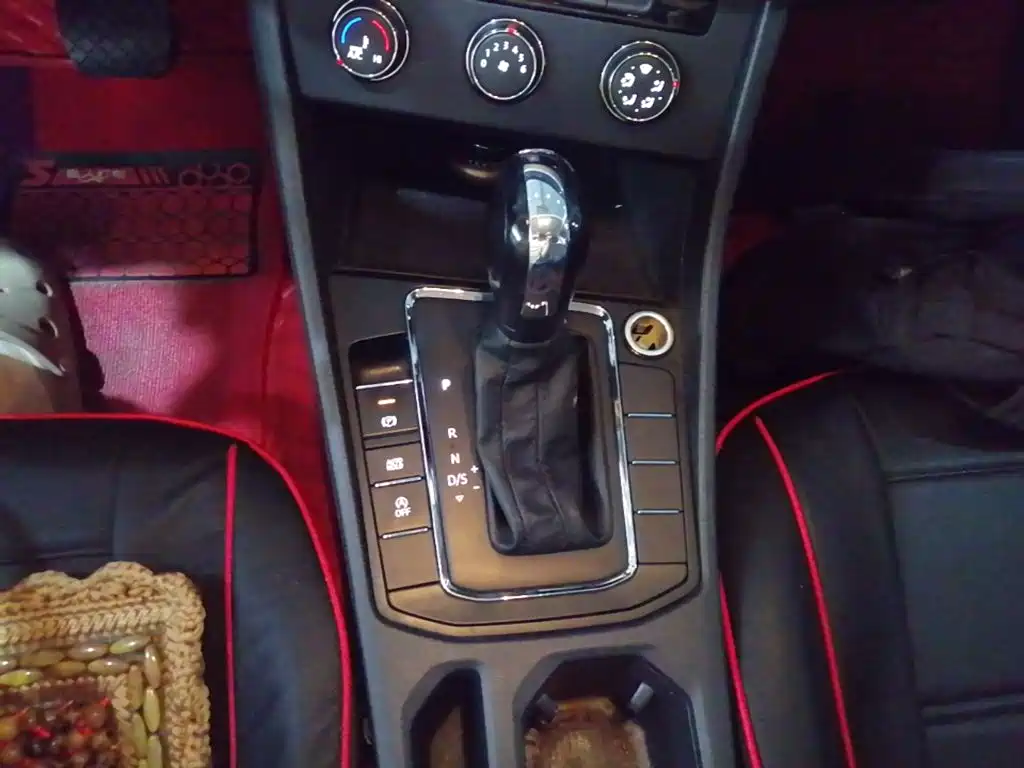 Volkswagen Bora — миниатюра 14