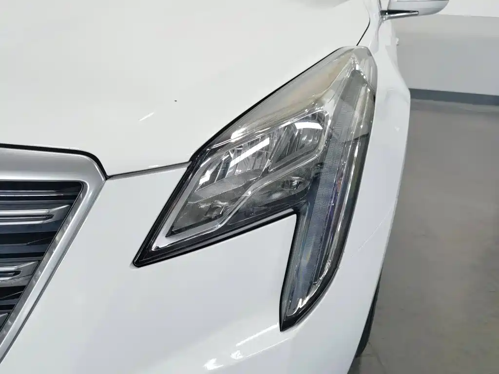 Cadillac XTS — миниатюра 7