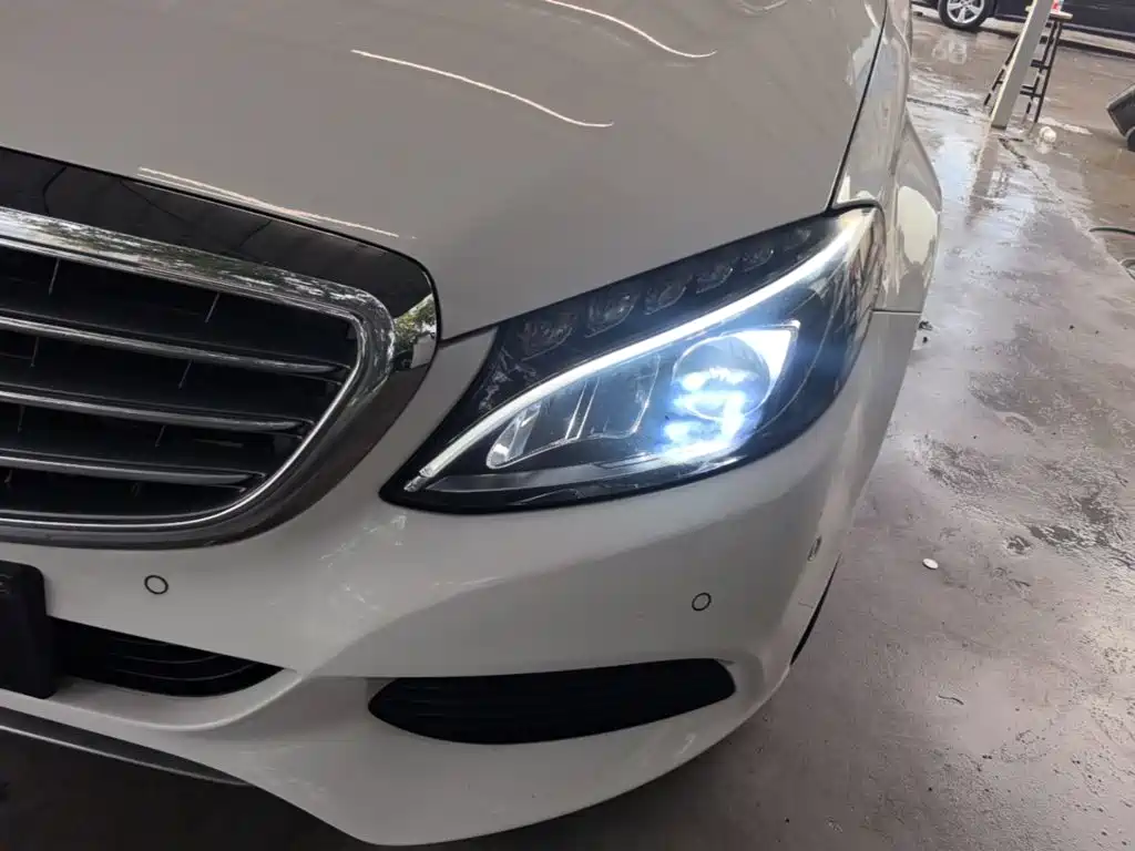 Mercedes-Benz C-Class — миниатюра 24
