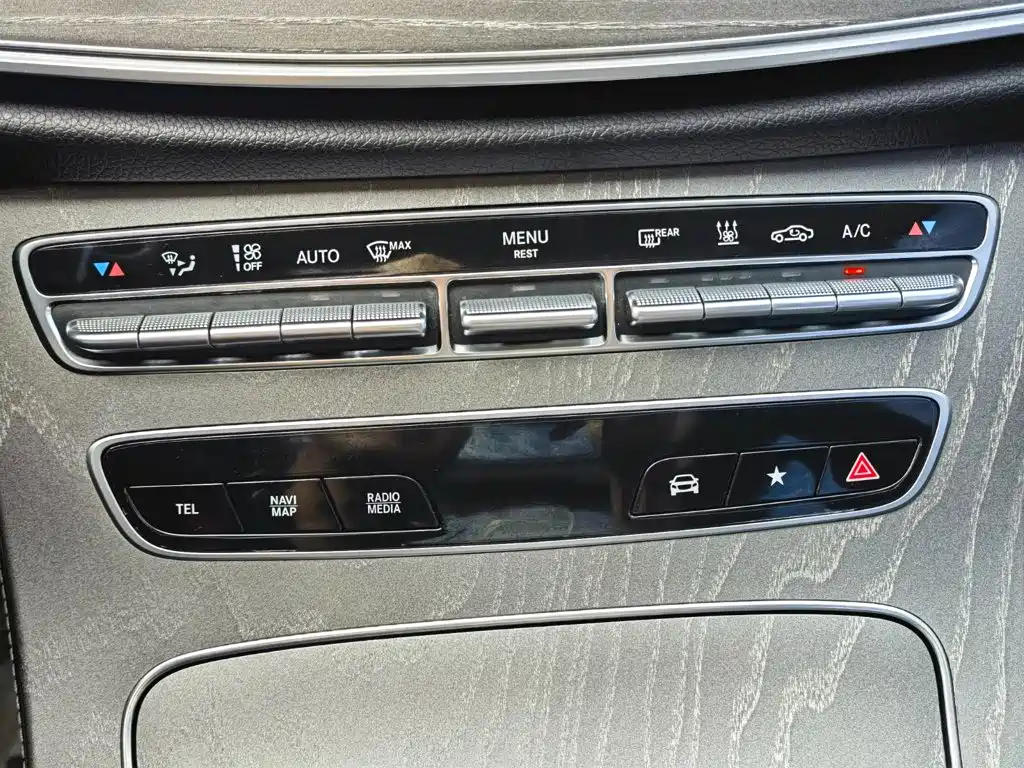 Mercedes-Benz E-Class New Energy — миниатюра 22