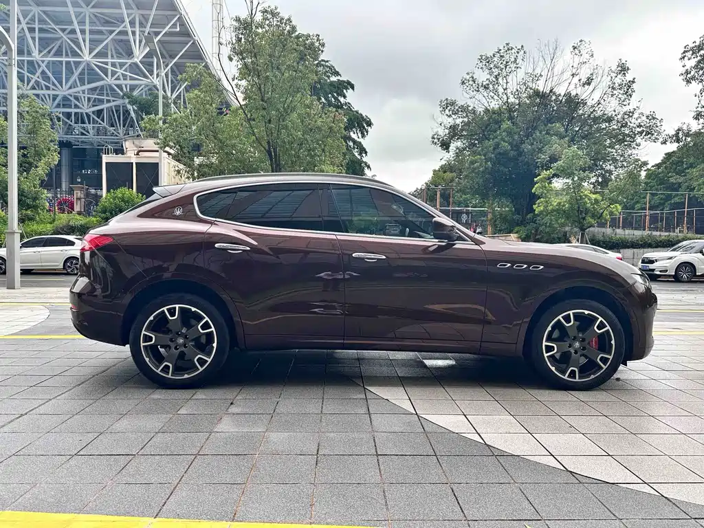 Maserati Levante — миниатюра 9
