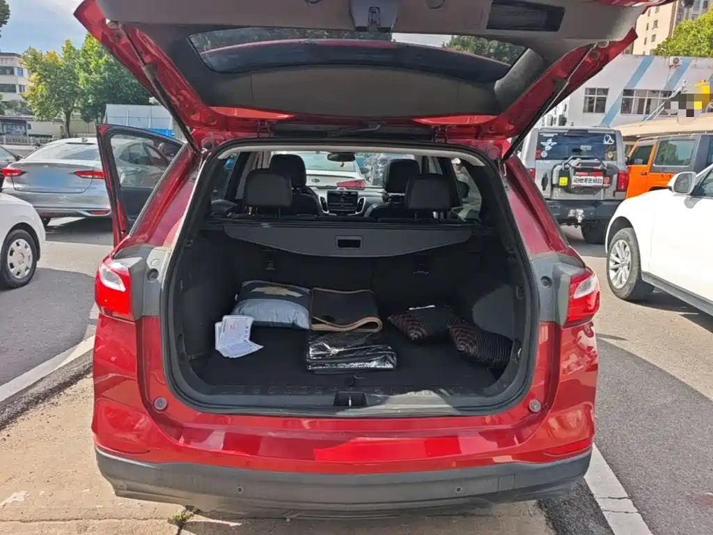 Chevrolet Equinox — миниатюра 19