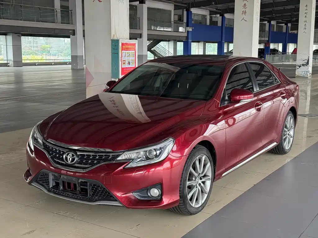 Toyota Reiz 2014