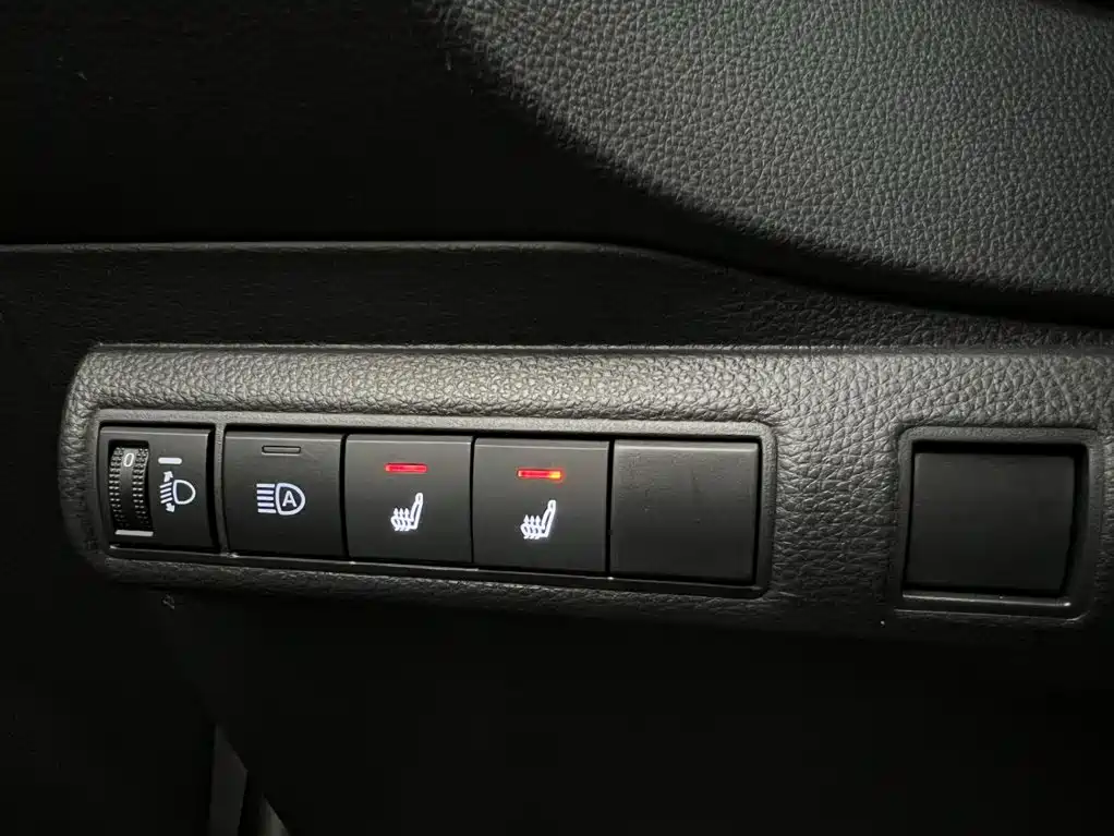 Toyota Corolla — миниатюра 11