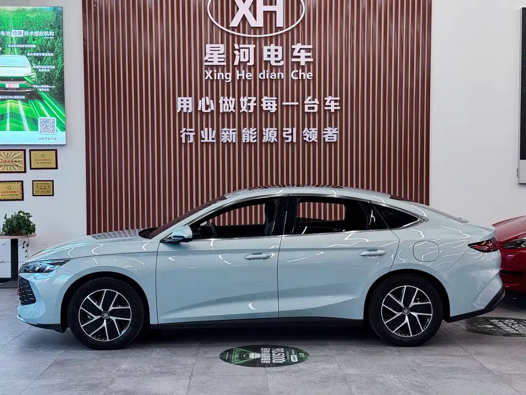 BYD Qin L — миниатюра 4