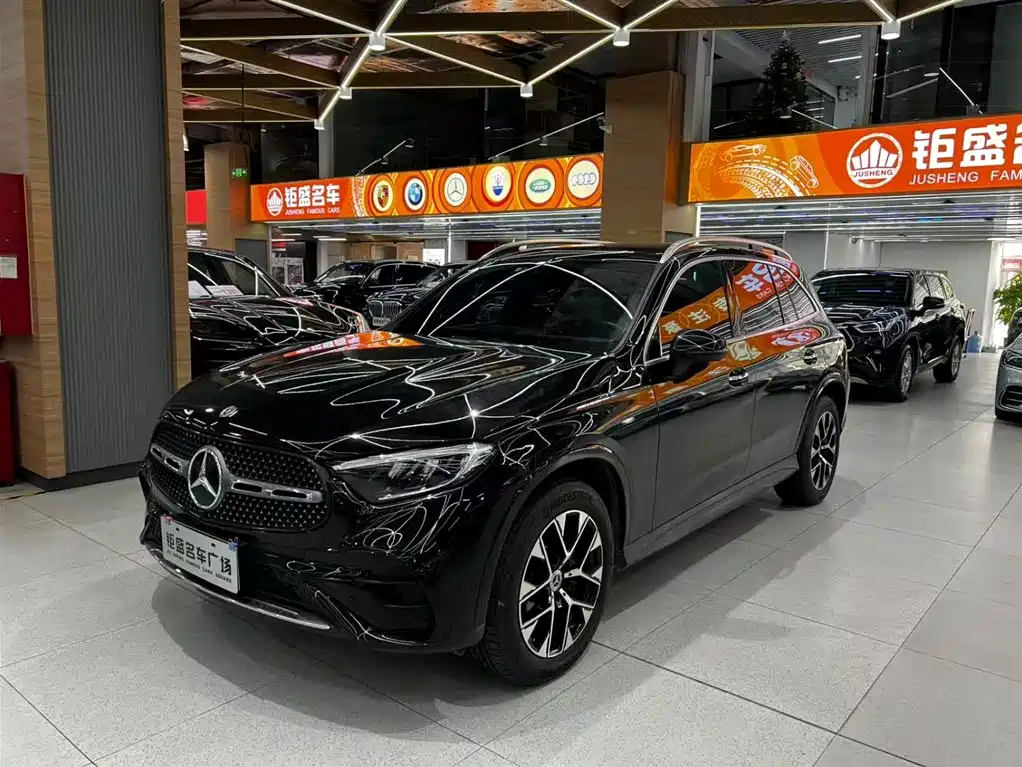 Mercedes-Benz GLC 2023