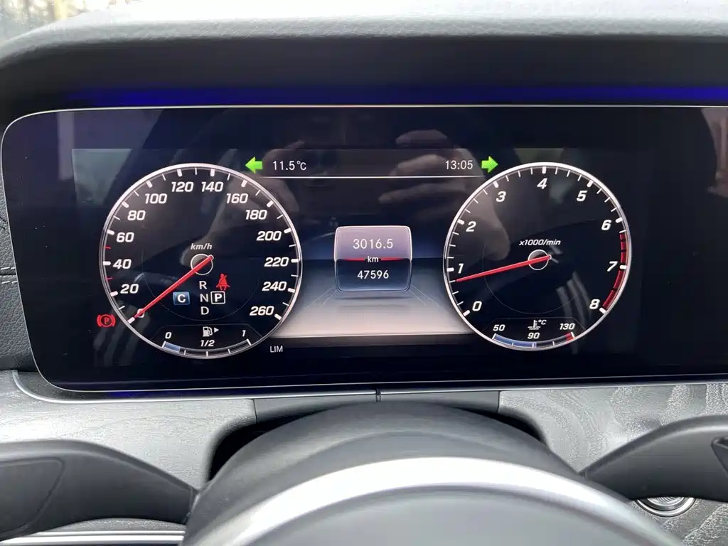 Mercedes-Benz CLS — миниатюра 14