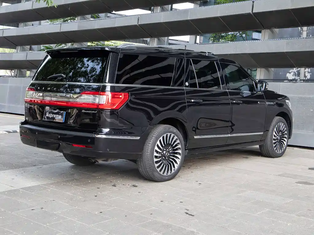 Lincoln Navigator — миниатюра 15
