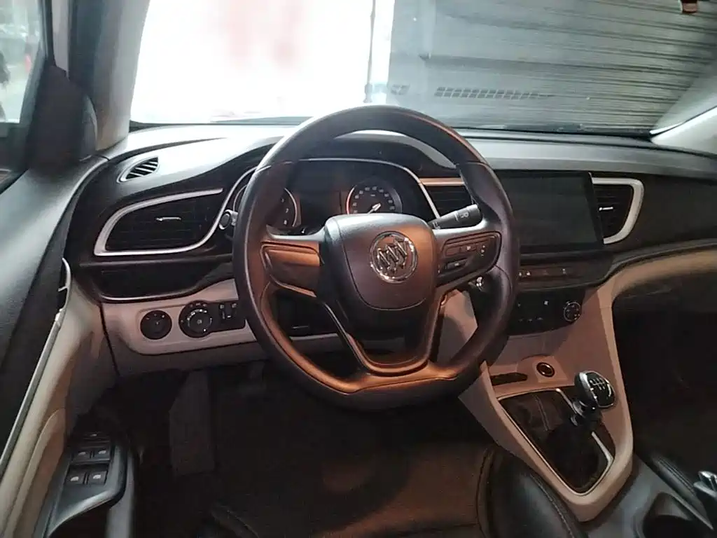 Buick Excelle — миниатюра 10