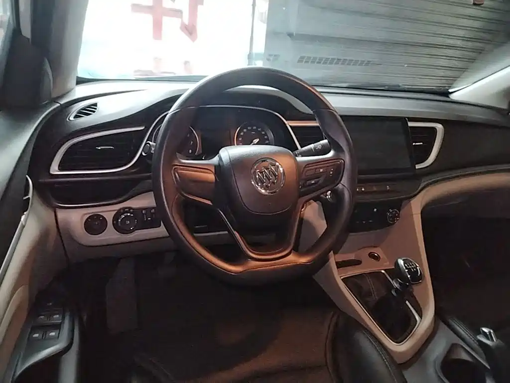 Buick Excelle — миниатюра 9