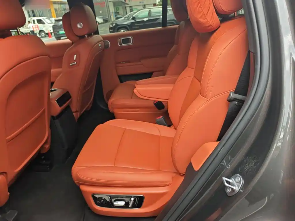Li Auto Li L8 — миниатюра 17