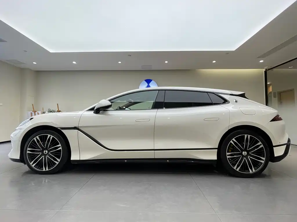 Denza Z9GT 2024 1100 Ultra