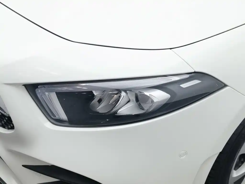 Mercedes-Benz A-Class — миниатюра 7