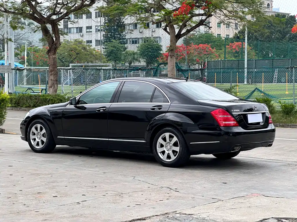 Mercedes-Benz S-Class — миниатюра 4