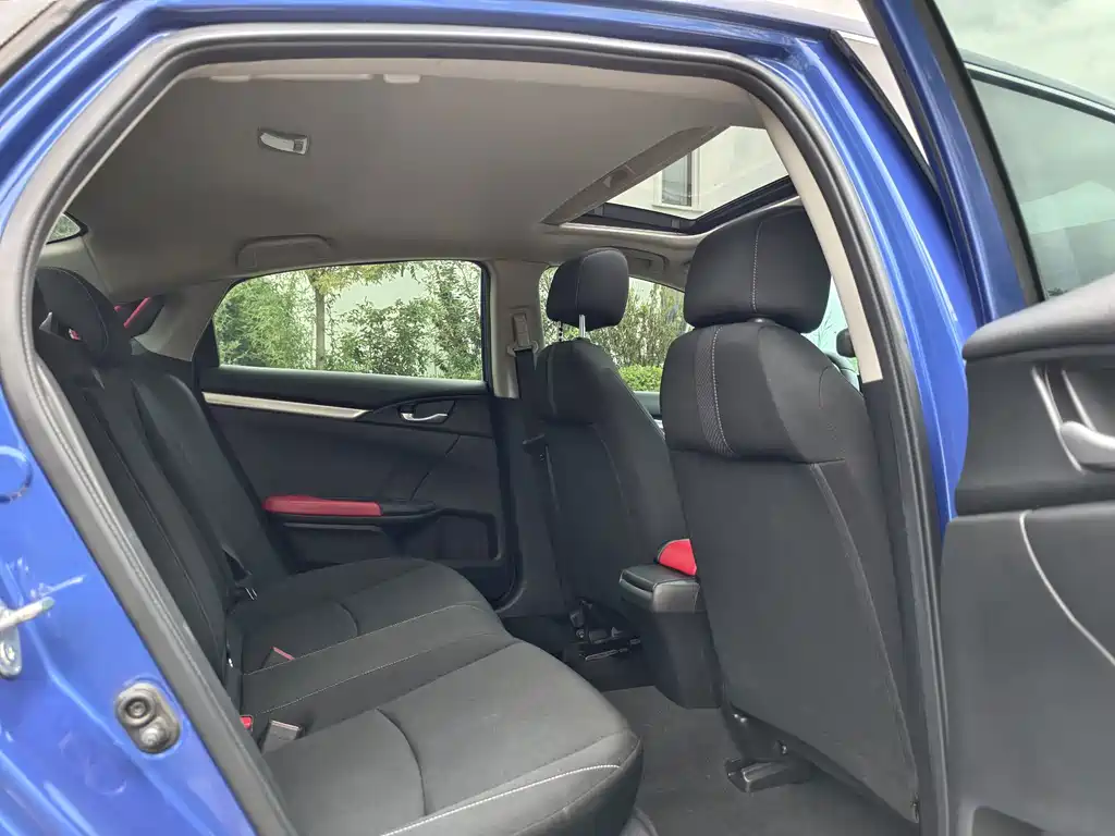 Honda Civic — миниатюра 7