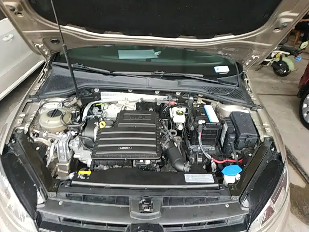 Volkswagen Golf — миниатюра 20