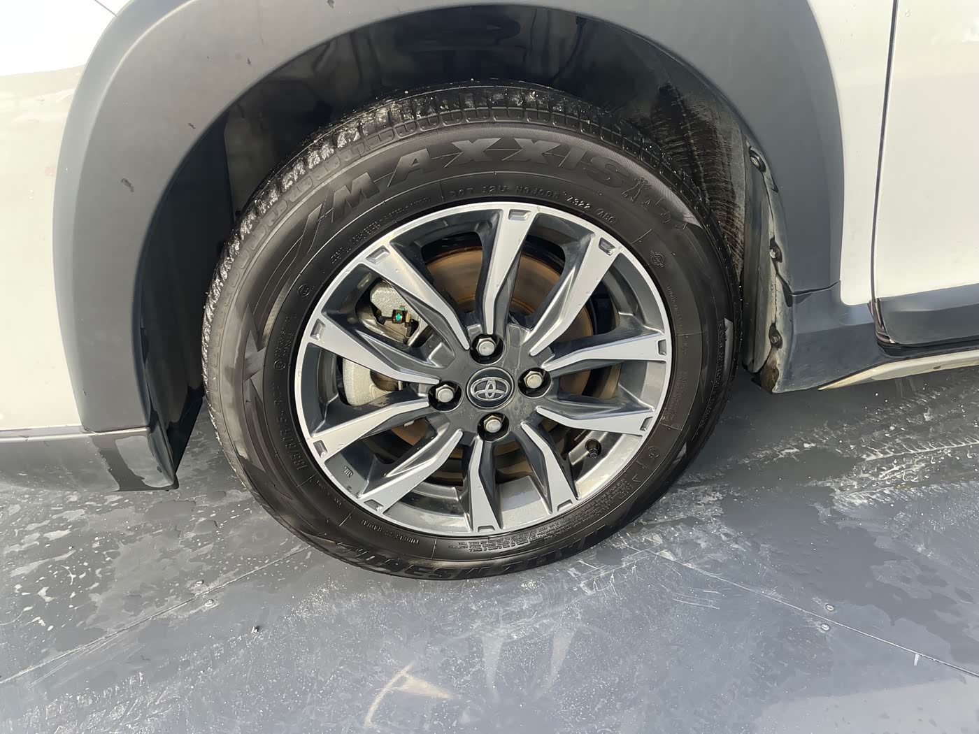 Toyota YARiS L Zhi Xuan 1.5 л 2022 г. Белый, пробег 16000 км